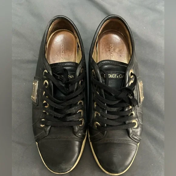 Dolce and Gabbana - Picture 1 of 5